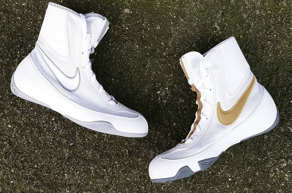 Zapatillas de boxeo Nike Machomai 2 (Blanco / Oro)